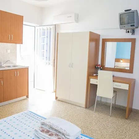 Harriet Apartment Charaki